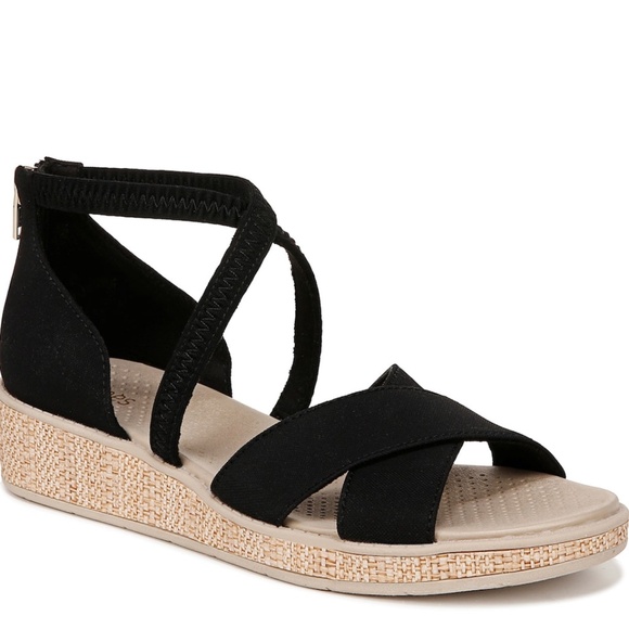 Brand New! BZees Bali Wedge Sandal Black Back Zipper Size 7 WIDE w/Original Box - Picture 8 of 8